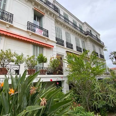 Pavillon D'angleterre Au Coeur De La Apartman